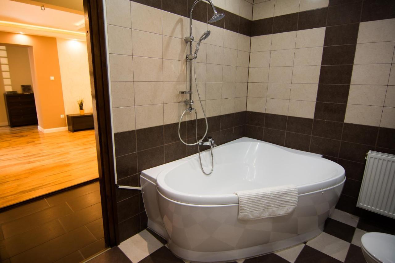 Cork Apartman Eger Kültér fotó